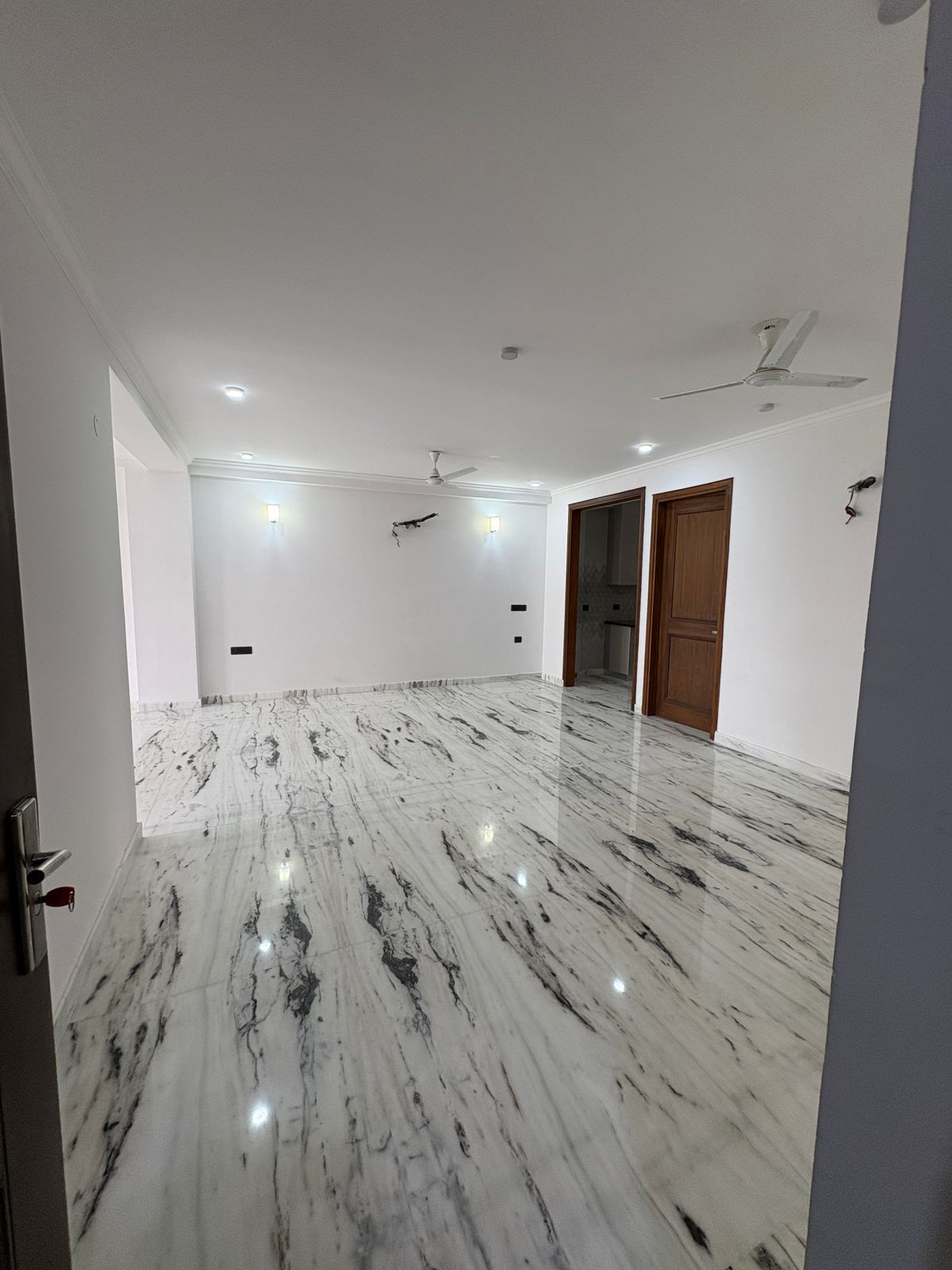 3.5 BHK + Pooja Room Builder Floor For Rent in RWA Residential Society Sector 46