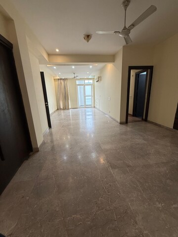 Room in 3.5 BHK Builder Floor at Sushant Lok 2, Sector 57 – for Rent