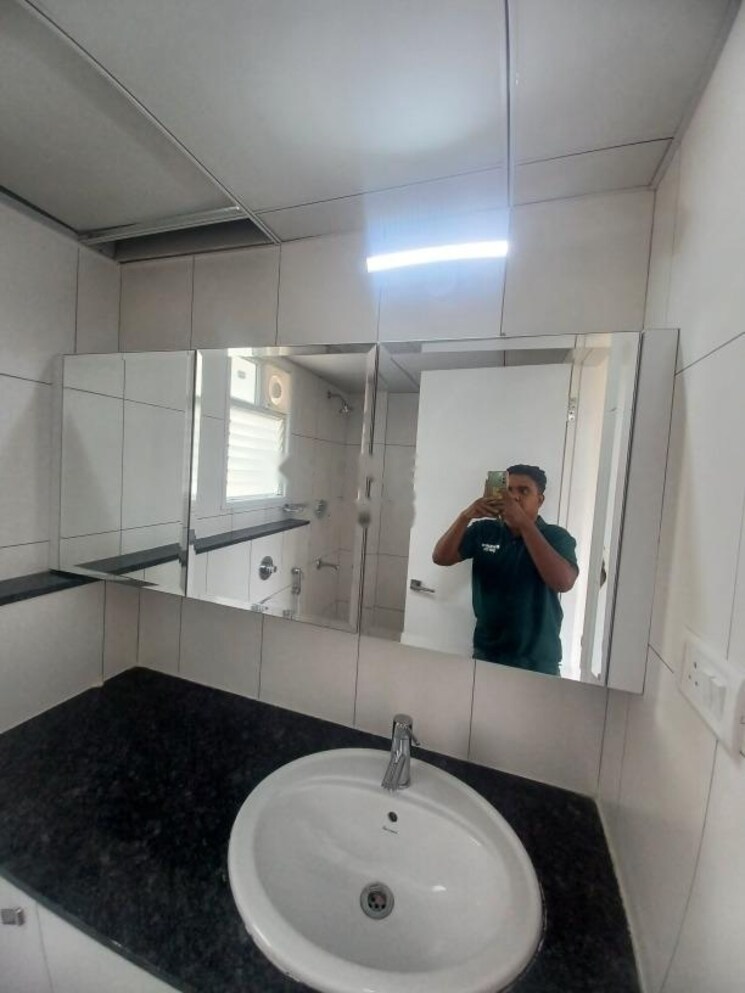 Bathroom, godrej-aqua 2 Bedroom 774 Sq.Ft. Apartment In International Airport Road Bangalore 8774911