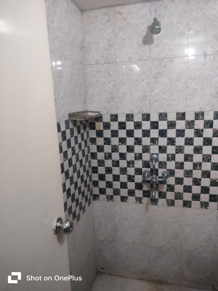 Bathroom, signature-global-synera 3 Bedroom 735 Sq.Ft. Apartment In Sector 81 Gurgaon 8774933
