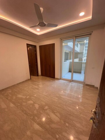 Room in 2 BHK Builder Floor at Ambience Creacions, Sector 22 – for Rent