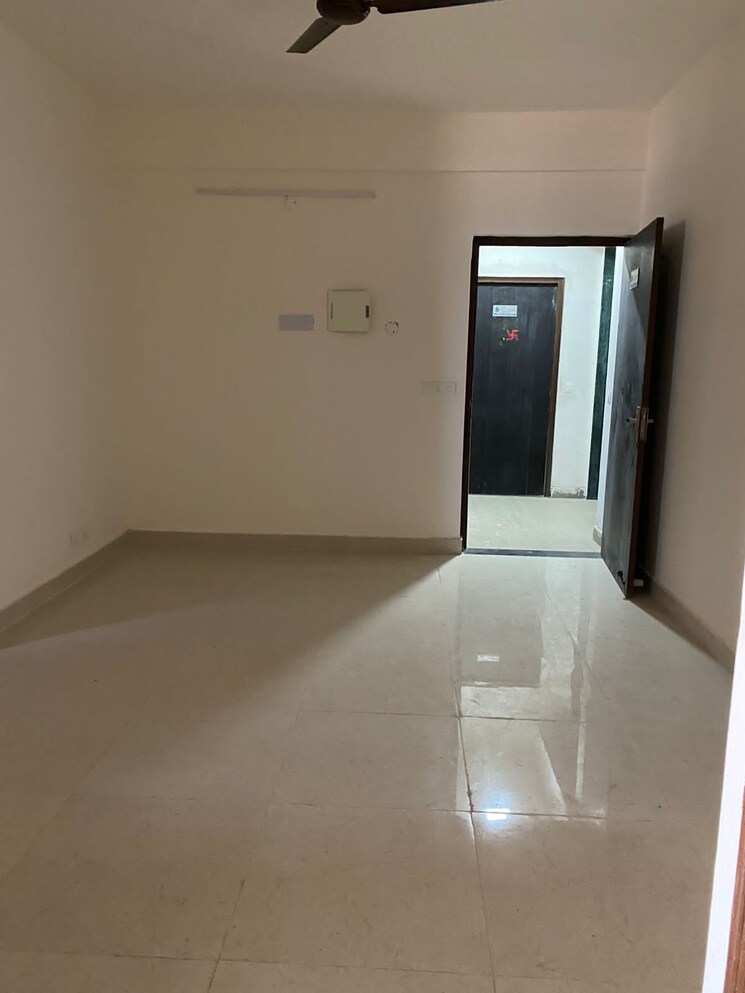 Room, signature-global-synera 2 Bedroom 735 Sq.Ft. Apartment In Sector 81 Gurgaon 8774995