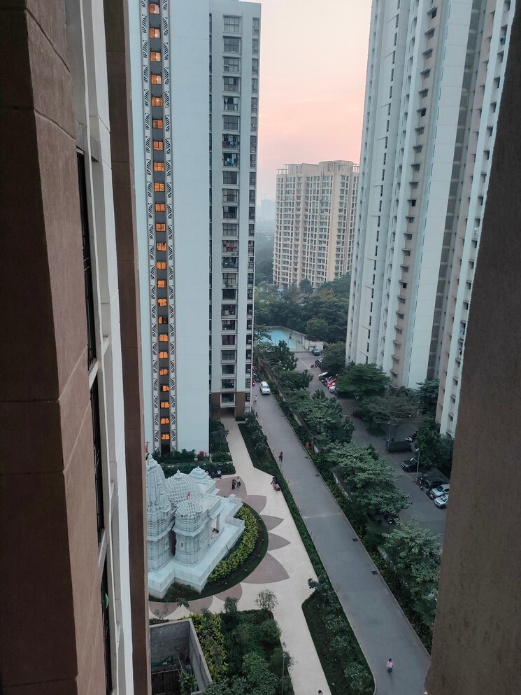 Balcony, lodha-crown-quality-homes 1 Bedroom 317 Sq.Ft. Apartment In Majiwada Thane 8774984