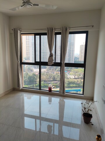 Room in 1 BHK Apartment at Lodha Crown Quality Homes, Majiwada – for Rent