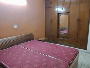Bedroom in 3 BHK Apartment at Sector 21c – for Rent