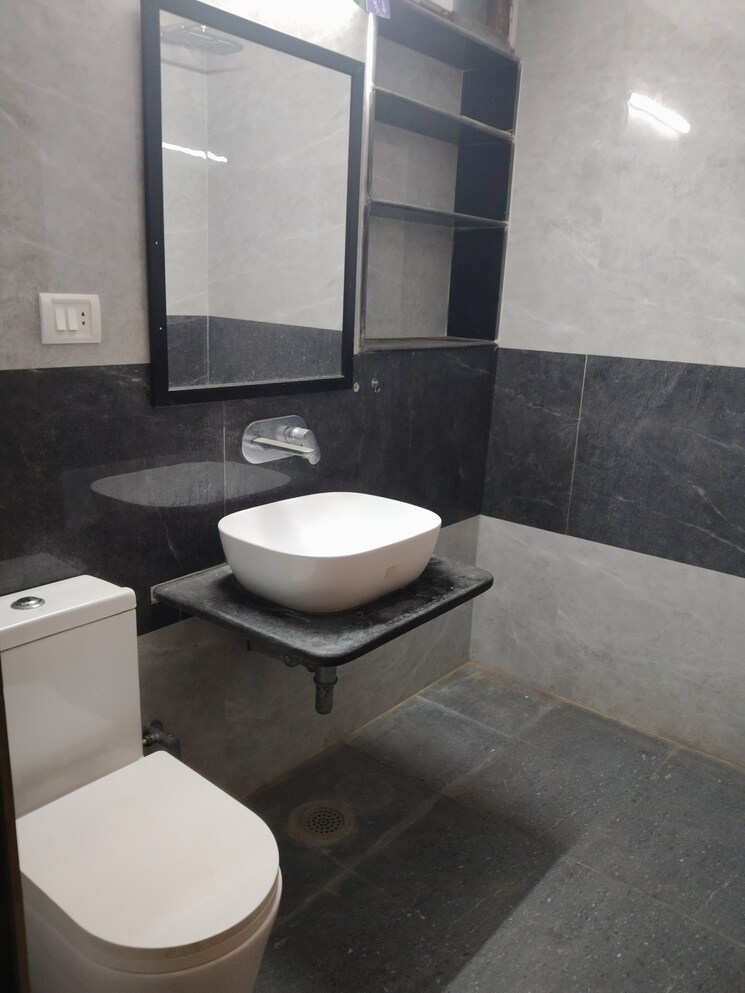 Attached Bathroom, sector 21c 3 Bedroom 1450 Sq.Ft. Apartment In Sector 21c Faridabad 8775003