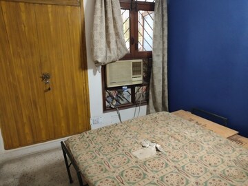 Bedroom in 3 BHK Apartment at Sector 21c – for Rent