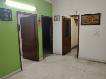 Living Room in 3 BHK Apartment at Sector 21c – for Rent