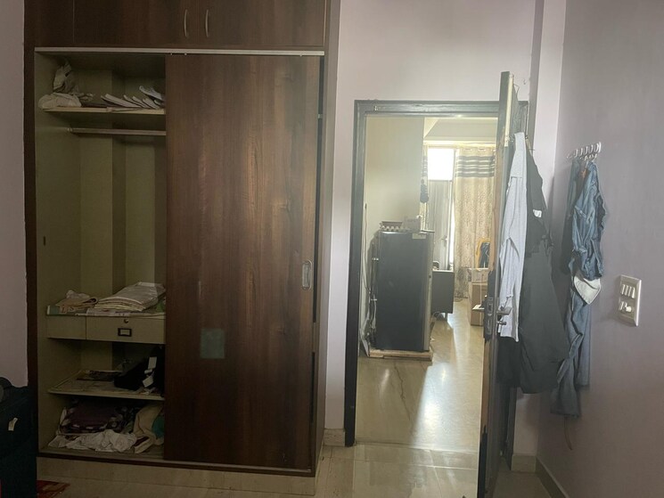 Bathroom, sector 43 2 Bedroom 149 Sq.Yd. Builder Floor In Sector 43 Gurgaon 8774998