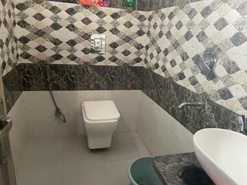 Team Area in 2 BHK Builder Floor at Sector 43 – for Rent