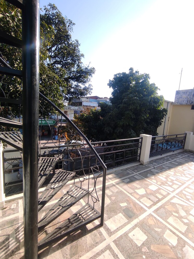 Balcony, sahastradhara road 3 Bedroom 1580 Sq.Ft. Builder Floor In Sahastradhara Road Dehradun 8775017