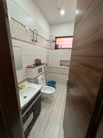 Attached Bathroom in 2 BHK Builder Floor at Aerocity – for Rent