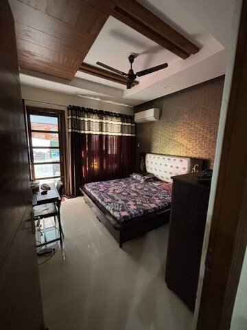 Bedroom in 2 BHK Builder Floor at Aerocity – for Rent