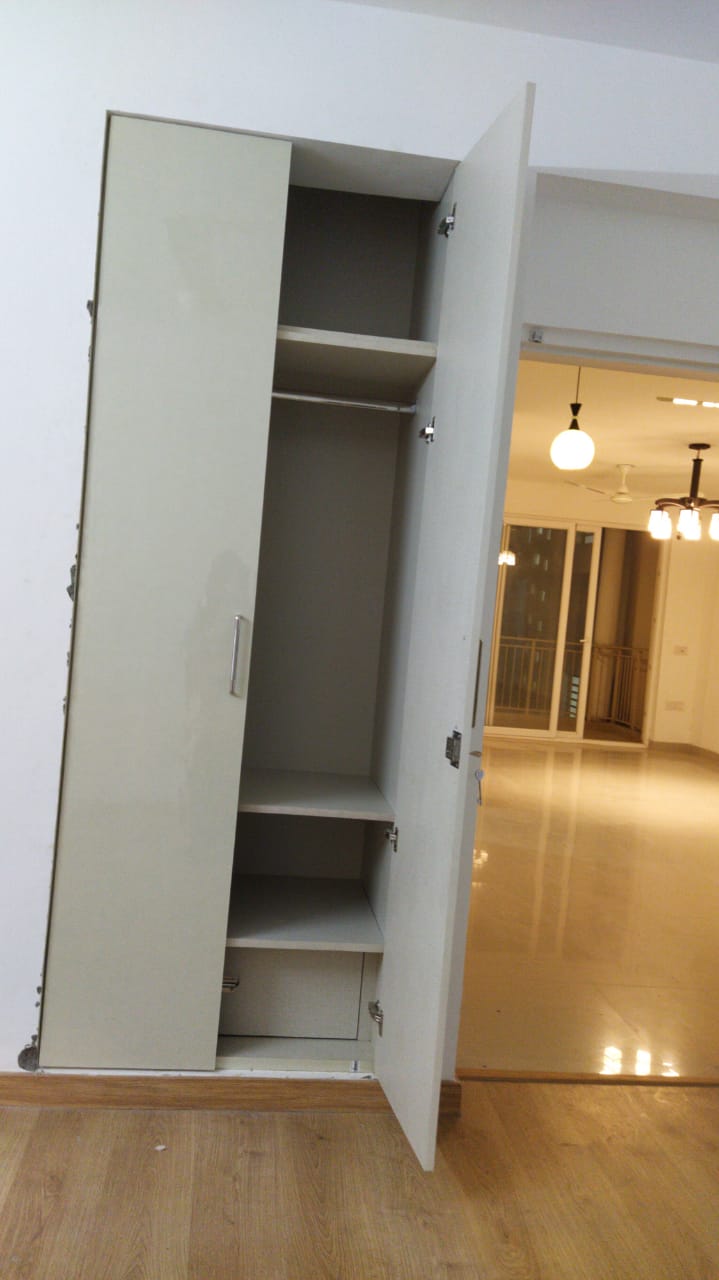 3 BHK + Servant Room 1650 Sq.Ft. Apartment in Emaar Gurgaon Greens