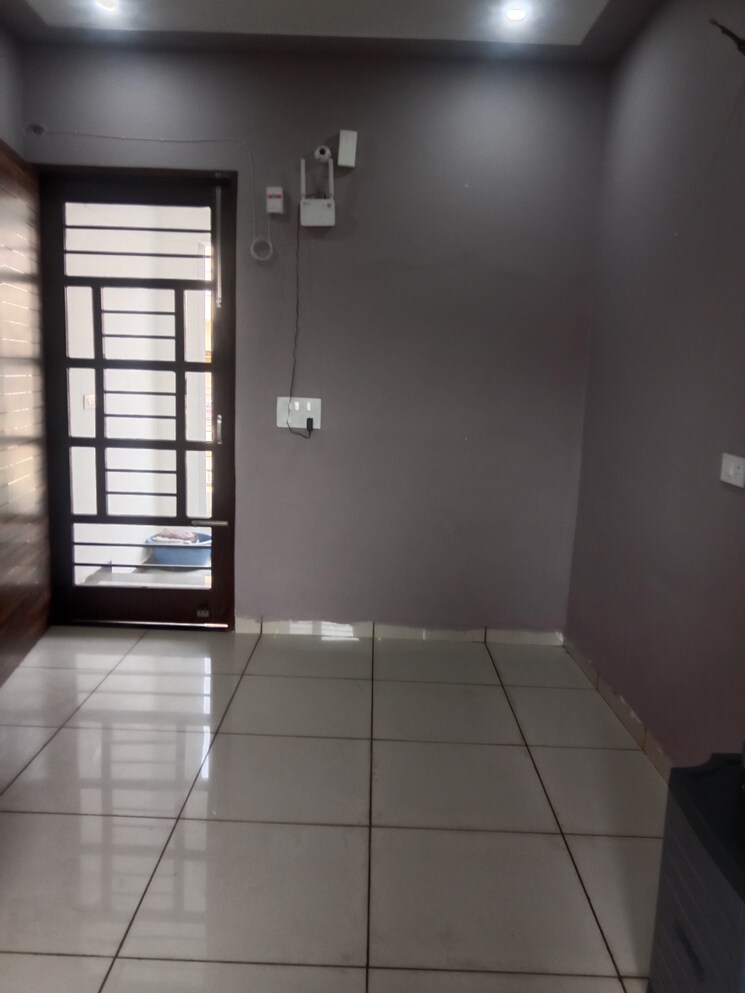 Room, aerocity 2 Bedroom 1300 Sq.Ft. Builder Floor In Aerocity Mohali 8775052