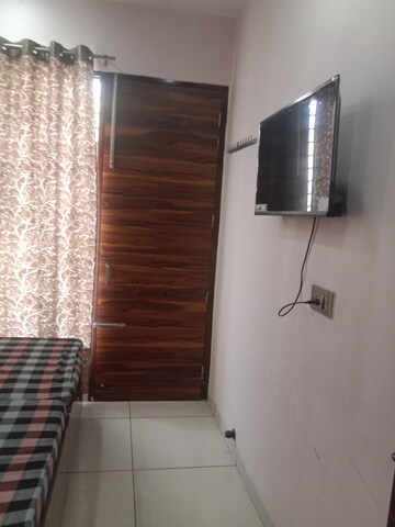 Bedroom in 2 BHK Builder Floor at Aerocity – for Rent