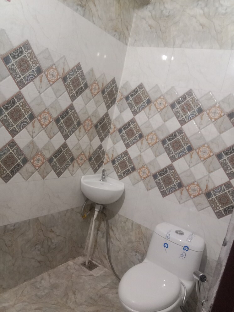 Bathroom, aerocity 2 Bedroom 1300 Sq.Ft. Builder Floor In Aerocity Mohali 8775052