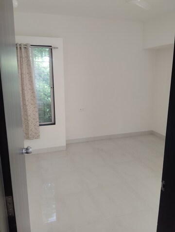Room in 2 BHK Apartment at Paranjape Schemes Yuthika, Baner – for Rent