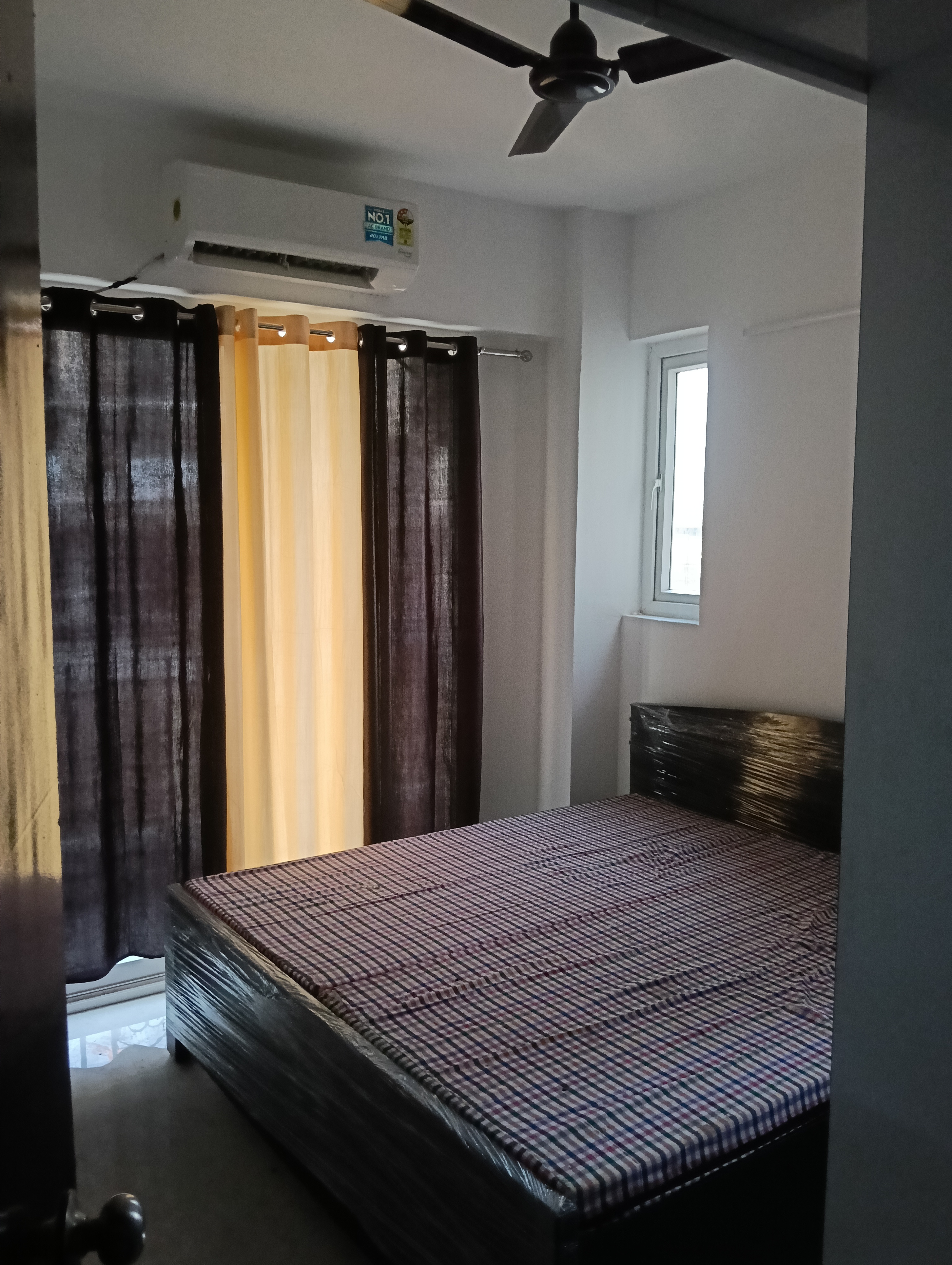 2 BHK + Pooja Room Apartment For Sale in Global Hill View