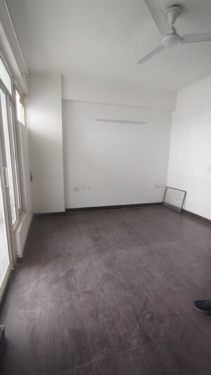 Room in 3 BHK Apartment at Nimbus The Hyde park, Sector 78 – for Sale