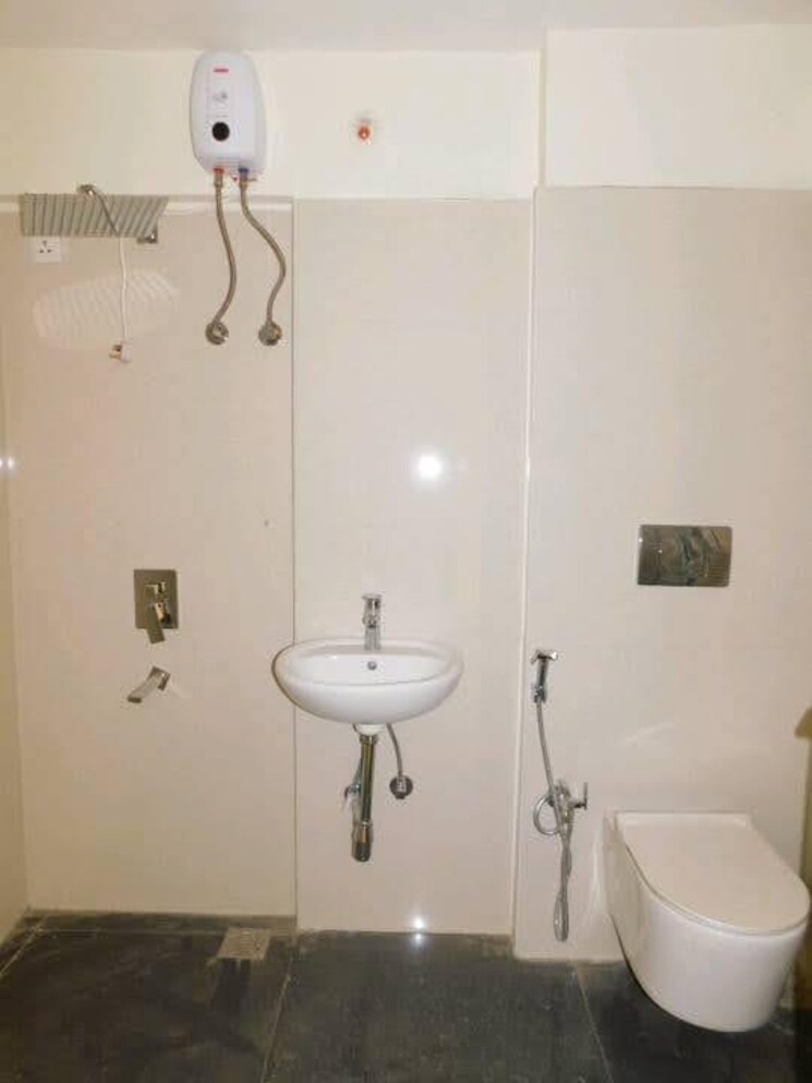 Bathroom, ruparel-orion 2 Bedroom 820 Sq.Ft. Apartment In Chembur Mumbai 8775126