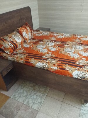 Bedroom in 4 BHK Villa at Sainik Farm – for Sale