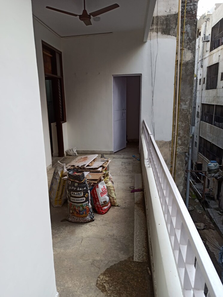 Balcony, malviya nagar 3 Bedroom 1800 Sq.Ft. Builder Floor In Malviya Nagar Delhi 8775178