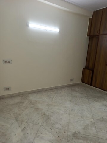 Room in 3 BHK Builder Floor at Malviya Nagar – for Rent