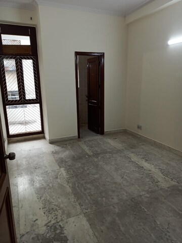 Room in 3 BHK Builder Floor at Malviya Nagar – for Rent