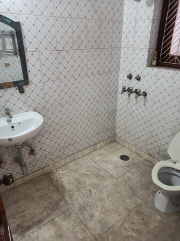 Bathroom in 3 BHK Builder Floor at Malviya Nagar – for Rent