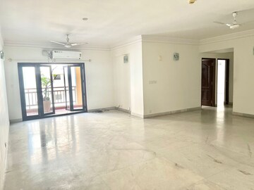 Room in 3 BHK Apartment at Prestige St Johns Wood, Koramangala – for Rent