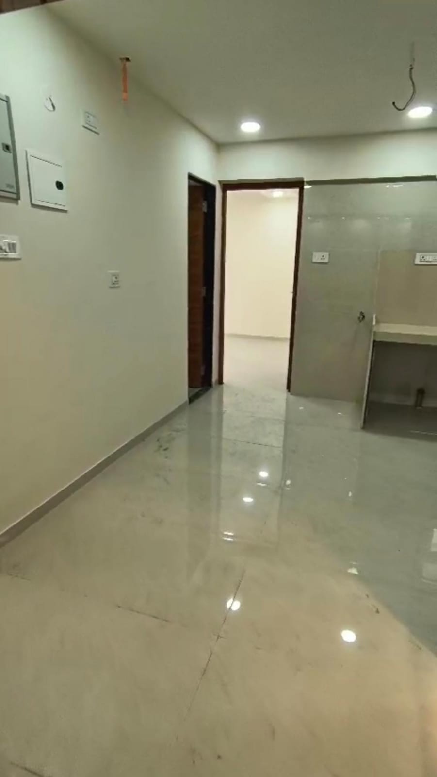 2 BHK Apartment For Rent in Je and Vee Madhuban