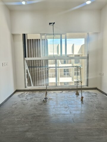 Room in 2 BHK Apartment at Advait Eternal, Kurla East – for Rent