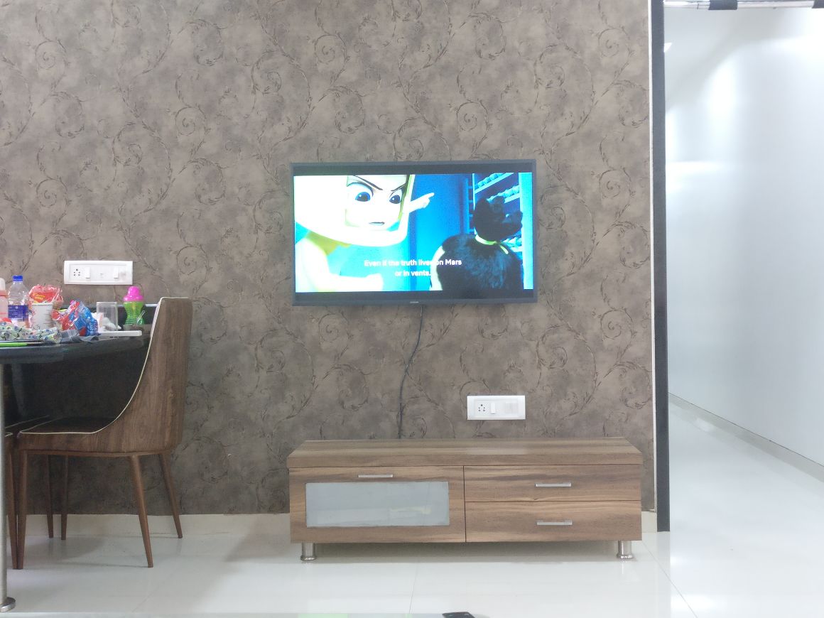 2 BHK 1200 Sq.Ft. Apartment in Silver Palace Pali Hill