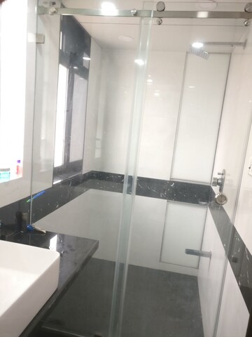 Team Area in 2 BHK Apartment at Silver Palace Pali Hill, Pali Hill – for Rent