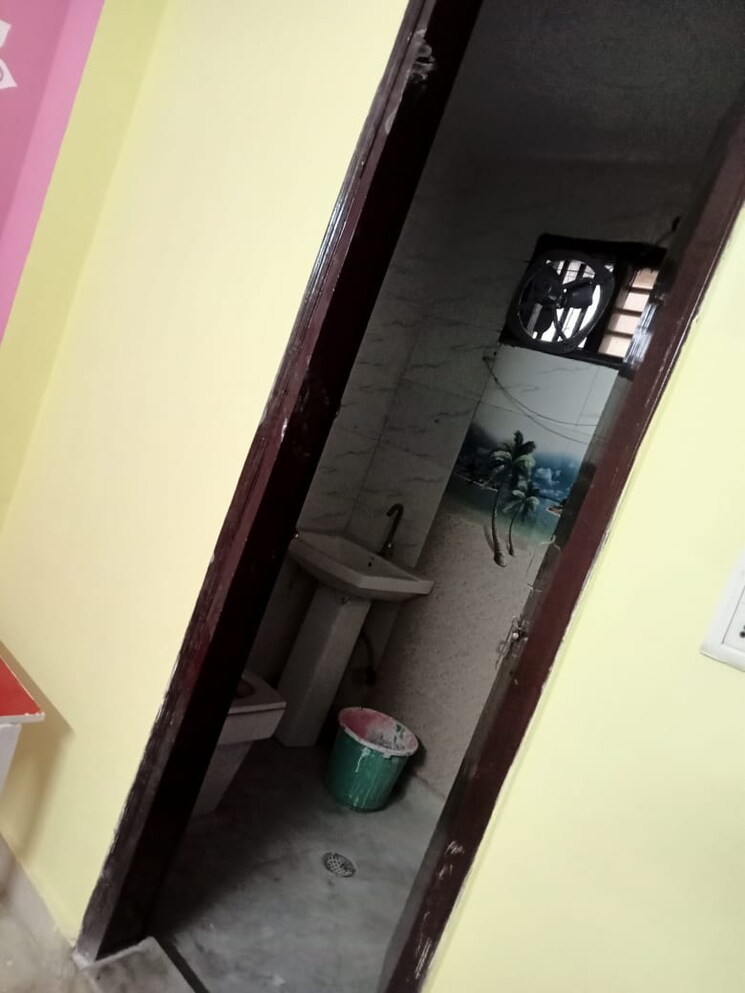 Attached Bathroom, burari 2 Bedroom 630 Sq.Ft. Apartment In Burari Delhi 8775260