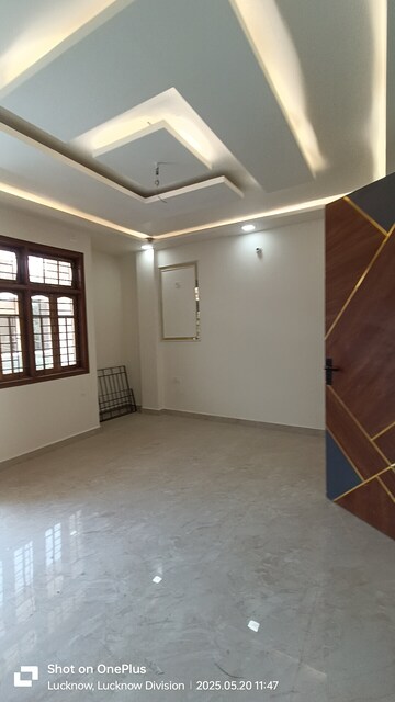 Room in 3 BHK Villa at Indira Nagar – for Sale