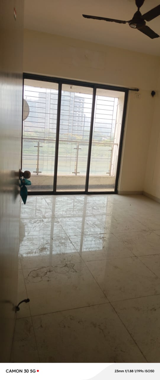 1.5 BHK + Pooja Room,Servant Room,Study Room,Extra Room Apartment For Sale in Omkar Raga