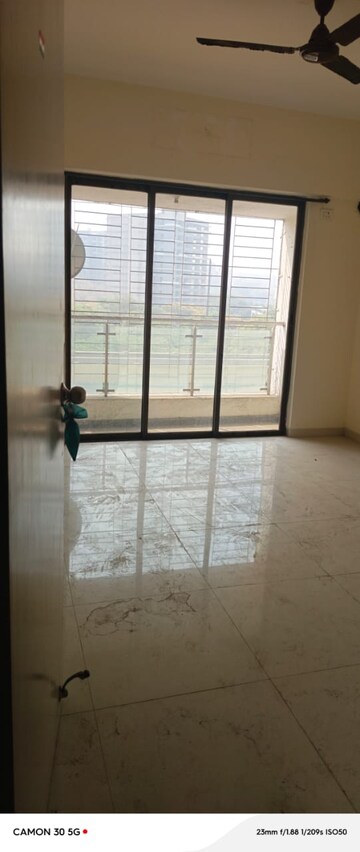 Room in 1.5 BHK Apartment at Omkar Raga, Chembur – for Sale
