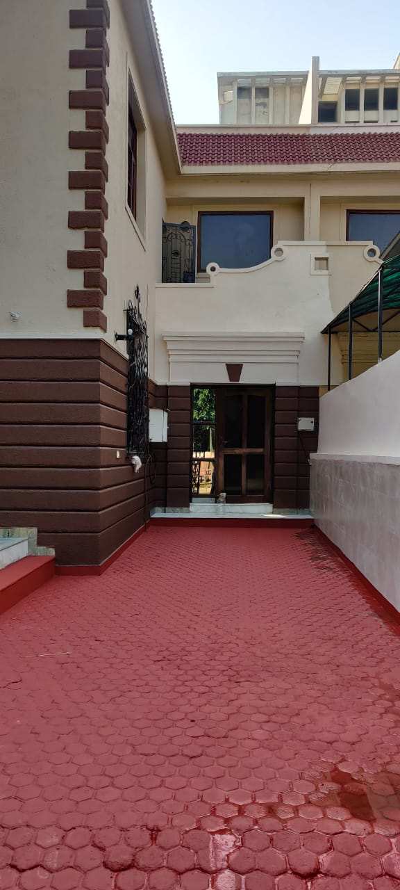 2 BHK 2100 Sq.Ft. Villa in Omaxe Designer Villas Mayfield Garden