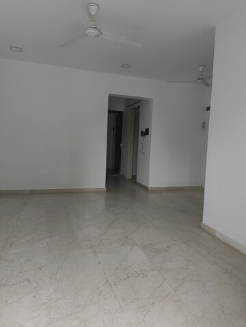 Room in 2 BHK Apartment at Rite Skyluxe, Chembur – for Rent