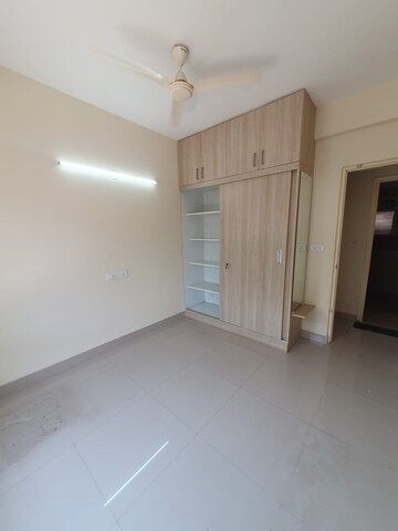 Room in 3 BHK Apartment at Kolte Patil Raaga, Hennur Road – for Sale