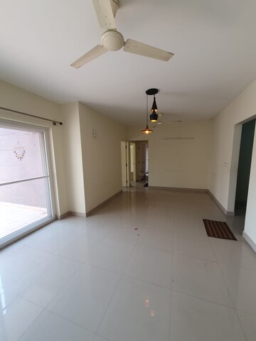 Room in 3 BHK Apartment at Kolte Patil Raaga, Hennur Road – for Sale