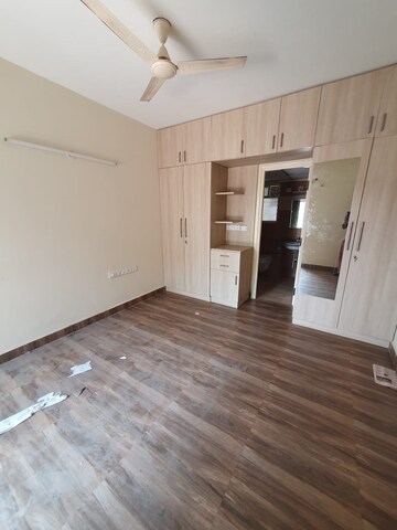Room in 3 BHK Apartment at Kolte Patil Raaga, Hennur Road – for Sale