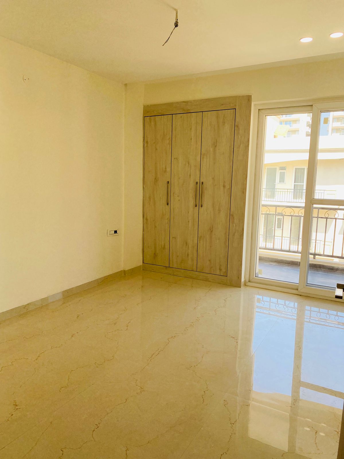 3 BHK + Pooja Room 1908 Sq.Ft. Apartment in GHB Splande