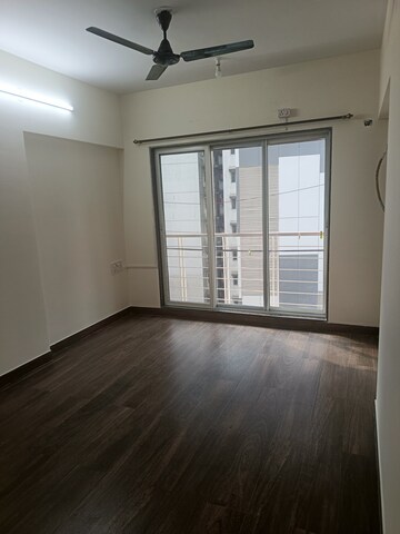 Room in 2 BHK Apartment at Veena Serenity, Chembur – for Rent