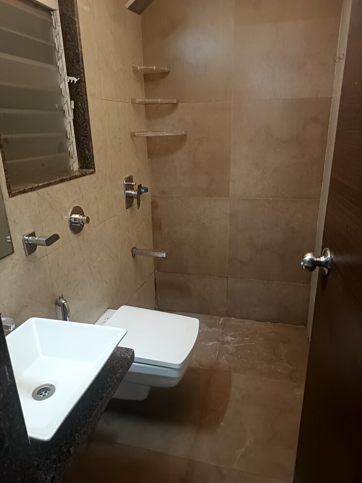 Bathroom, veena-serenity 2 Bedroom 631 Sq.Ft. Apartment In Chembur Mumbai 8775320