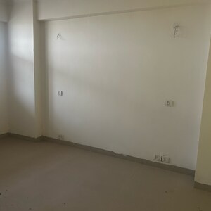 Room in 3.5 BHK Apartment at Maxheights, Kundli – for Sale