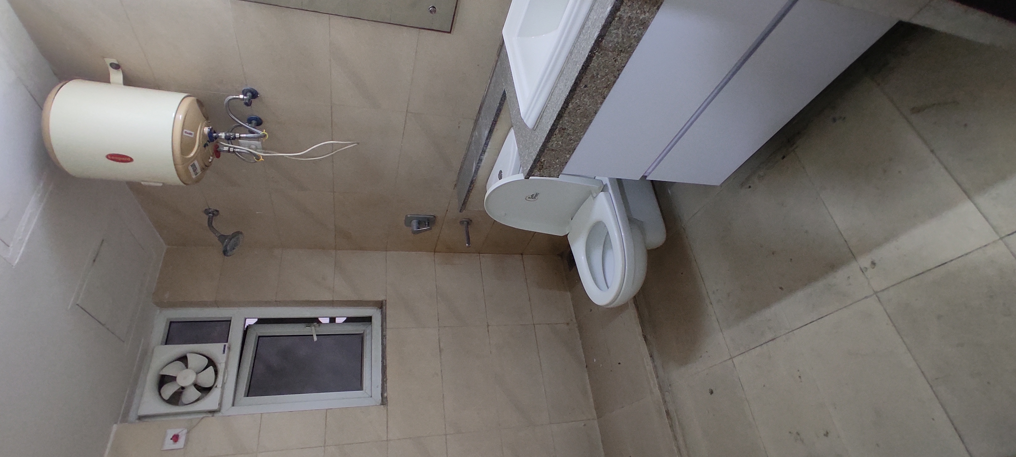 4 BHK + Servant Room Apartment For Rent in Puri Aanandvilas