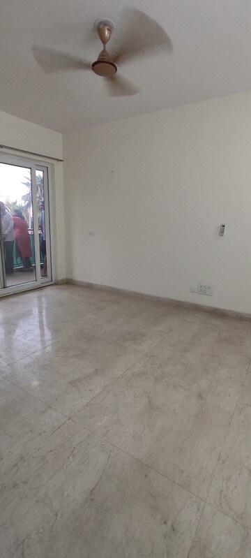 Furnished Amenities in 4 BHK Apartment at Puri Aanandvilas, Sector 81 – for Rent